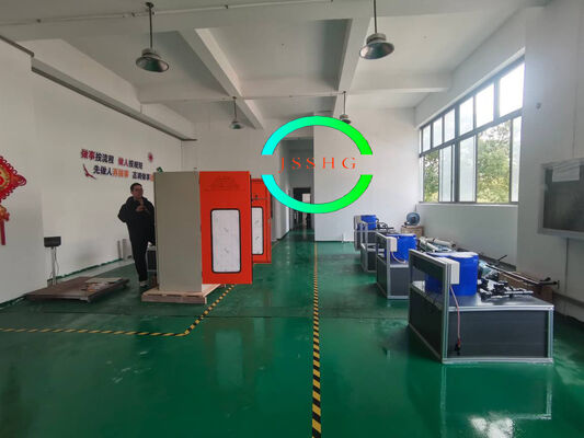 Fully automatic electrolytic saltwater sodium hypochlorite generator